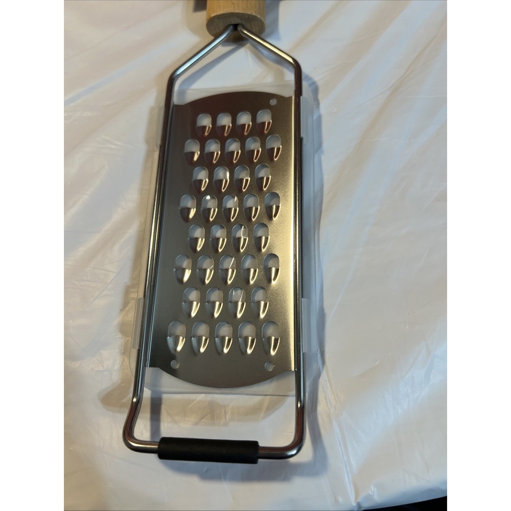 Stainless Steel Grater By Stir - Picture 3 of 4